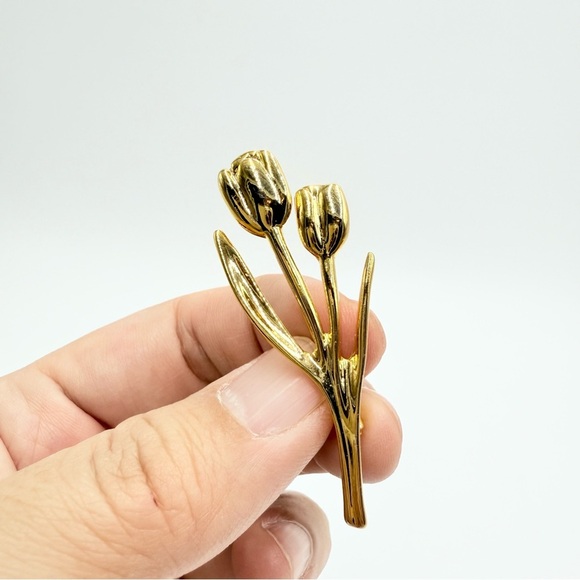 Double Tulip Gold Tone Spring Flowers Nature Garden Pin Brooch - Picture 1 of 6